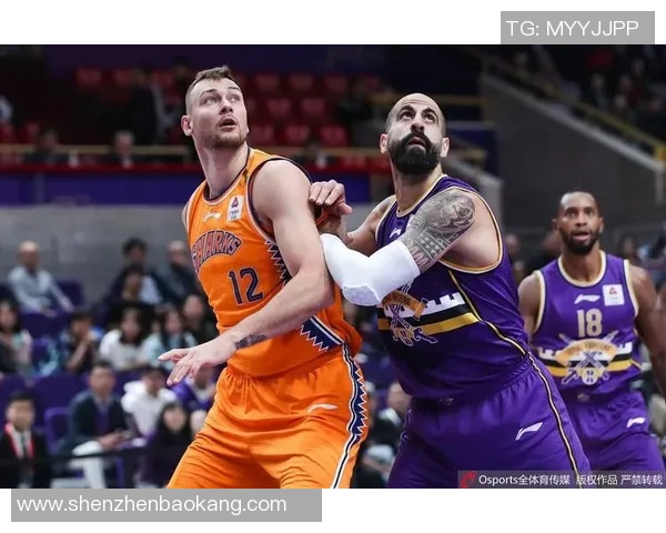 体育MC带你领略精彩赛事解说魅力，畅享激烈对决与精彩瞬间