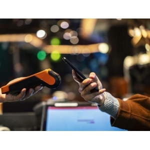 大牌平替竟是剽窃货？抄设想、卖残品、丢国